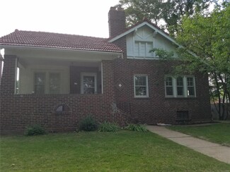 27 Sunset Ct, Saint Louis, MO 63121