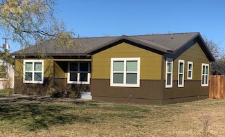 106 Logan St, San Angelo, TX 76903