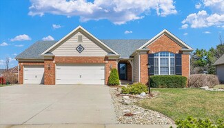 4804 Chestnut Grove Dr, Champaign, IL 61822