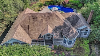 187 Great Rock Dr, Wading River, NY 11792