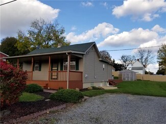 4 7th St, Claysville, PA 15323