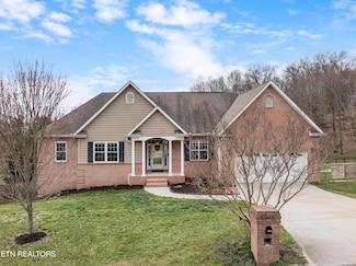 8111 Campbells Point Rd, Corryton, TN 37721