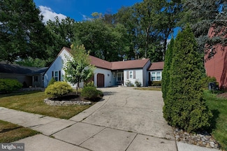 13 Embassy Dr, Cherry Hill, NJ 08002