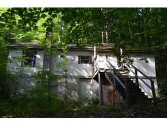 103 Peaslee Hill Rd, Weare, NH 03281