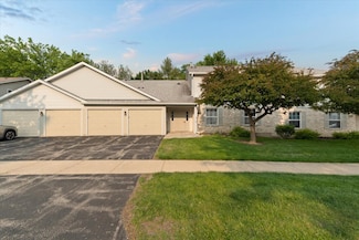 1171 N Red Oak Cir Unit 3, Round Lake Beach, IL 60073