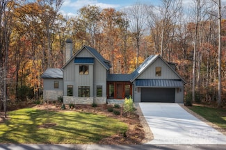 25 Ted Linn Dr, Fairview, NC 28730