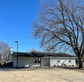 406 S County Line Rd, Allen, OK 74825