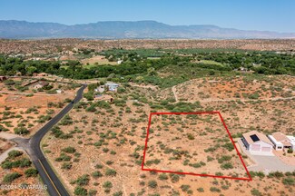 10570 E Felicia Dr, Cornville, AZ 86325