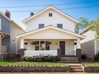 697 Stanley Ave, Columbus, OH 43206