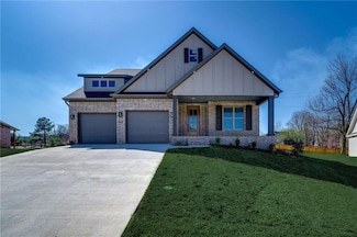 3421 E Galaxy Cir, Fayetteville, AR 72701