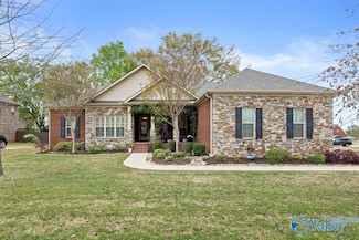 124 Whippoorwill Dr, Huntsville, AL 35811
