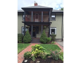 36 E Wyoming Ave, Melrose, MA 02176