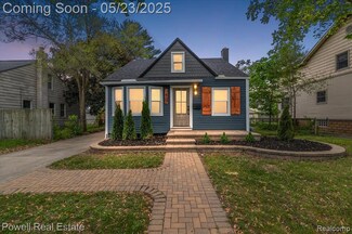 1437 Pearson St, Ferndale, MI 48220