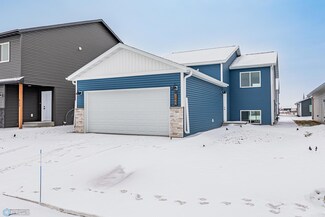 6744 66th Ave S, Horace, ND 58047