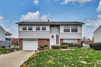 1517 Foote St, Conway, PA 15027