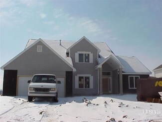 8114 Queensboro Ct, Fort Wayne, IN 46835