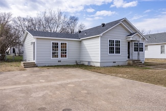 719 W Evergreen St, Durant, OK 74701
