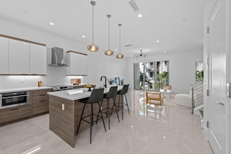 1731 NW 40th Dr, Boca Raton, FL 33431