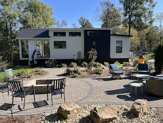 1530 Prince Rd, Big Sandy, TN 38221