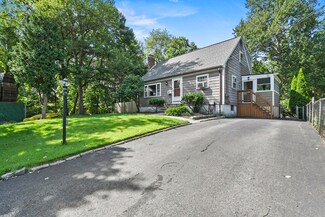 301 Cambo St, Brockton, MA 02301