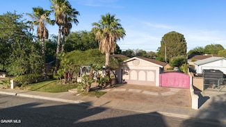 44210 Fenhold St, Lancaster, CA 93535