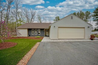 39 Dow Ln, Rye, NH 03870