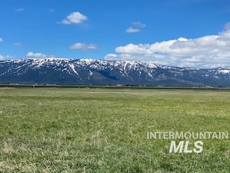15 Ringo Ln, Donnelly, ID 83615
