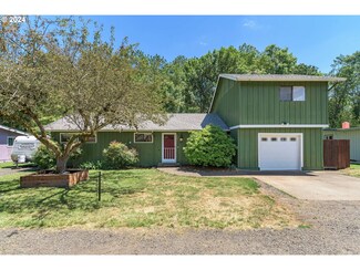 1331 Acorn Park St, Eugene, OR 97402