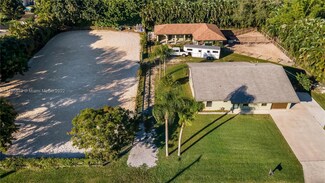 13981 SW 37th Ct, Davie, FL 33330
