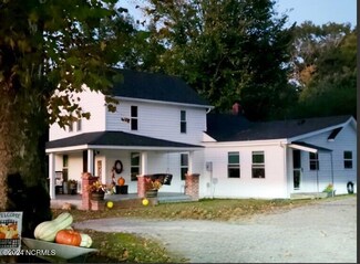 329 Pasquotank Station Rd, Elizabeth City, NC 27909