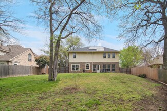 525 N Parks Dr, Desoto, TX 75115