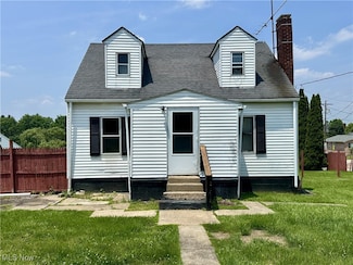 325 Rockdale Rd, Follansbee, WV 26037