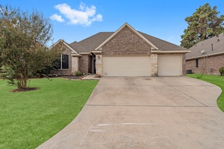 112 Racetrack Ln, Montgomery, TX 77356