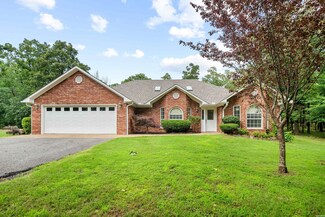 828 Lakeshore Dr, Hot Springs National Park, AR 71913