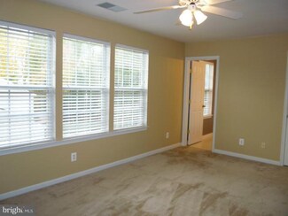 5791 Moonbeam Dr, Woodbridge, VA 22193