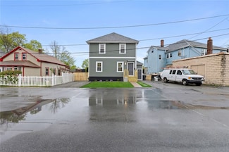1 Cottage St, Johnston, RI 02919