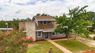 121 W Stonecastle Dr, Granite Shls, TX 78654