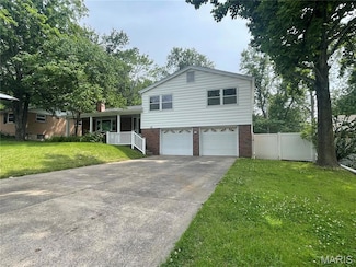 20 Montauk Dr, Saint Louis, MO 63146