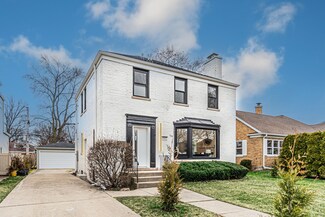 4941 Lunt Ave, Skokie, IL 60077