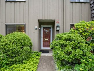 206 Gillies Ln Unit 1-5, Norwalk, CT 06854