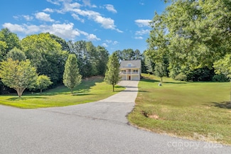 556 Peaceful Creek Dr, York, SC 29745