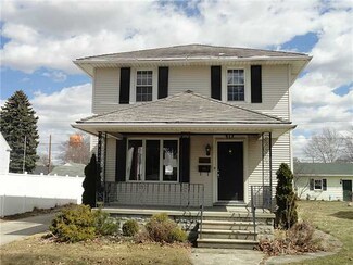 417 S Patterson St, Gibsonburg, OH 43431