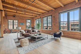 49 Melcher St Unit PH2, Boston, MA 02210