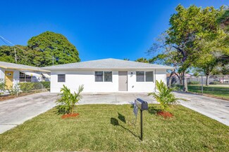 1432 W 35th St, Riviera Beach, FL 33404