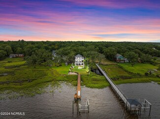 212 Williams Rd, Wilmington, NC 28409