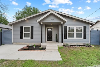 2614 W Poplar St, San Antonio, TX 78207