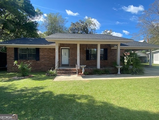 304 Morris St, Glennville, GA 30427