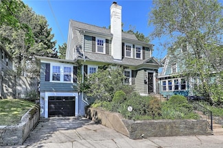 33 Marbury Ave, Pawtucket, RI 02860