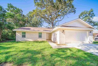 102 Dodge Rd, Pensacola, FL 32503