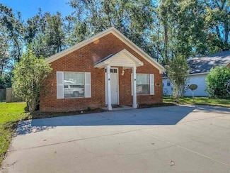 2997 Dian Rd, Tallahassee, FL 32304